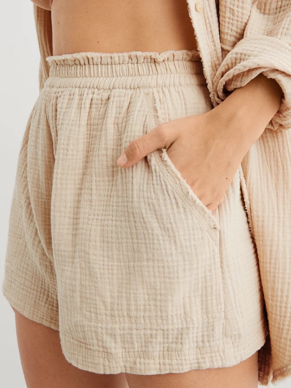 Aerie Cotton Gauze Pull On Shorts Small GUC Soft Oat lightweight smocked